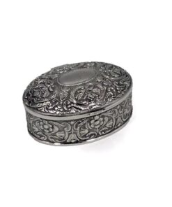 Caseta vintage argintata ovala pentru bijuterii