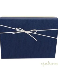 Cutie de cadou cu capac bleumarin pentru baietel