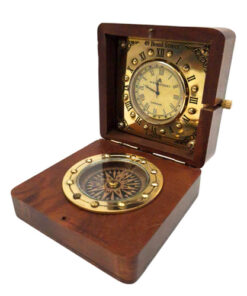 Busola cu ceas in cutie de lemn masiv